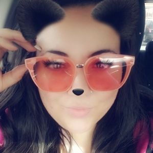 Meet your Posher, Lolo